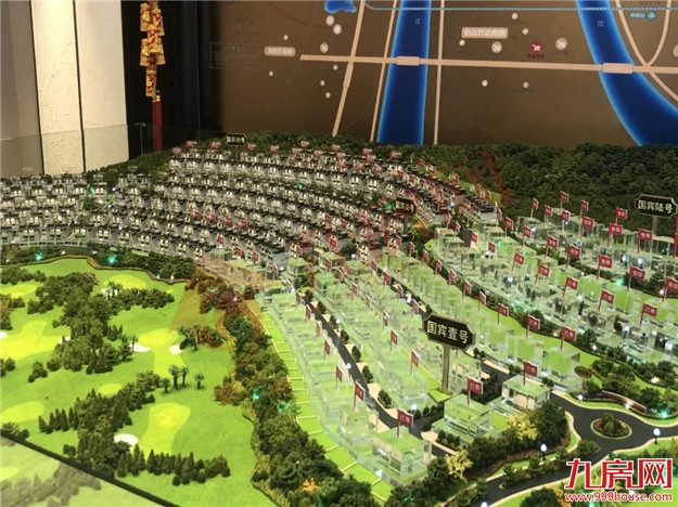 低价警报!刚需必看!暴踩闽侯高新区!1字头楼盘聚集!谁才是性价比之王?——九房网 低价警报!刚需必看!暴踩闽侯高新区!1字头楼盘聚集!谁才是性价比之王?——九房网