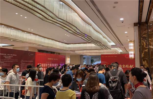 均价2.8万/㎡!200多套房源遭疯抢!刚刚,榕心映月三期开盘再次售罄!——九房网 均价2.8万/㎡!200多套房源遭疯抢!刚刚,榕心映月三期开盘再次售罄!——九房网