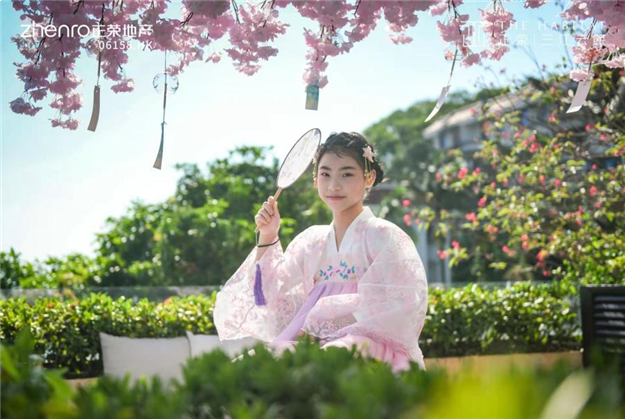 麓遇美好，礼呈心意 | 快来GET你的国风大片啦~——九房网