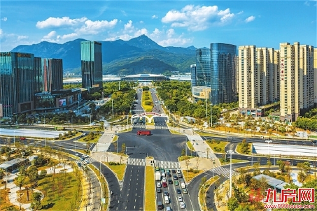 城区南大门“迎宾路段”亮了!林浦路与潘墩路交叉路口完成提升改造——九房网 城区南大门“迎宾路段”亮了!林浦路与潘墩路交叉路口完成提升改造——九房网