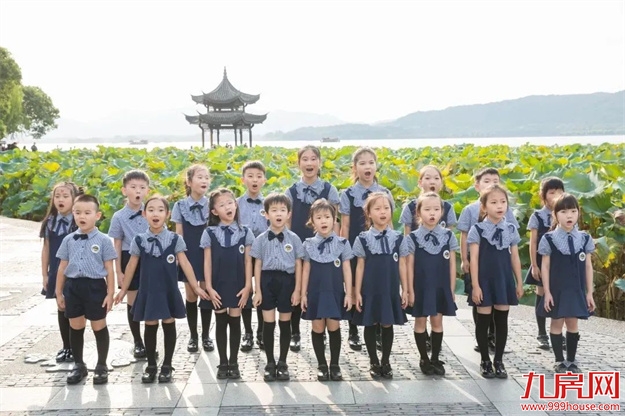 融创福州府 | 业主实录第3期 服务匠师观:探索美好的可能——九房网 融创福州府 | 业主实录第3期 服务匠师观:探索美好的可能——九房网