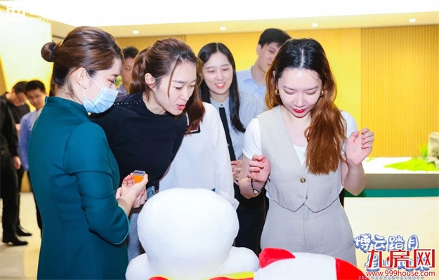 博云踏月 星心向荣 | 正荣中秋嘉年华,团圆正当时!——九房网 博云踏月 星心向荣 | 正荣中秋嘉年华,团圆正当时!——九房网