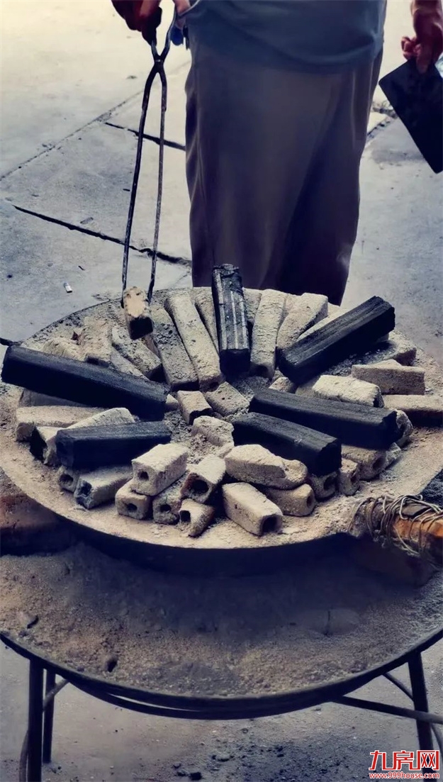 【最新假期通知】跟着玉兔过中秋,一家人的欢乐都在这了~——九房网 【最新假期通知】跟着玉兔过中秋,一家人的欢乐都在这了~——九房网