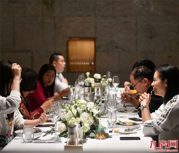 国庆剧透丨还没安排好你的假日？湖畔追风去——九房网