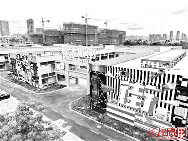 大学城首个潮玩街区披“彩装”  “师大潮街”年底开街——九房网