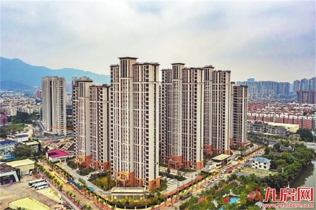 安置房小区建了400米跑道——九房网