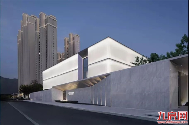 为了让您安心，她在城市中心盖起“透明的房子”——九房网