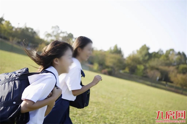 融侨望云 | 咫尺文教书香，开启悠闲的目送式教育——九房网