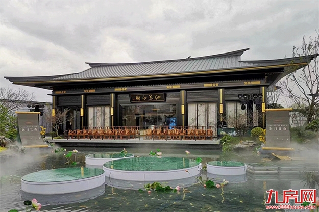 一场沉浸式歌舞剧的园游会，探秘海月江南东方美学——九房网