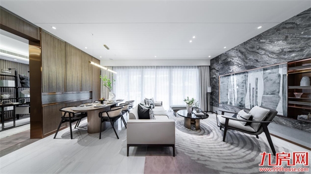 提前交房!实探央企海景现房,你可以永远相信中国金茂!——九房网 提前交房!实探央企海景现房,你可以永远相信中国金茂!——九房网