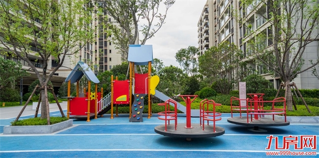 提前交房!实探央企海景现房,你可以永远相信中国金茂!——九房网 提前交房!实探央企海景现房,你可以永远相信中国金茂!——九房网