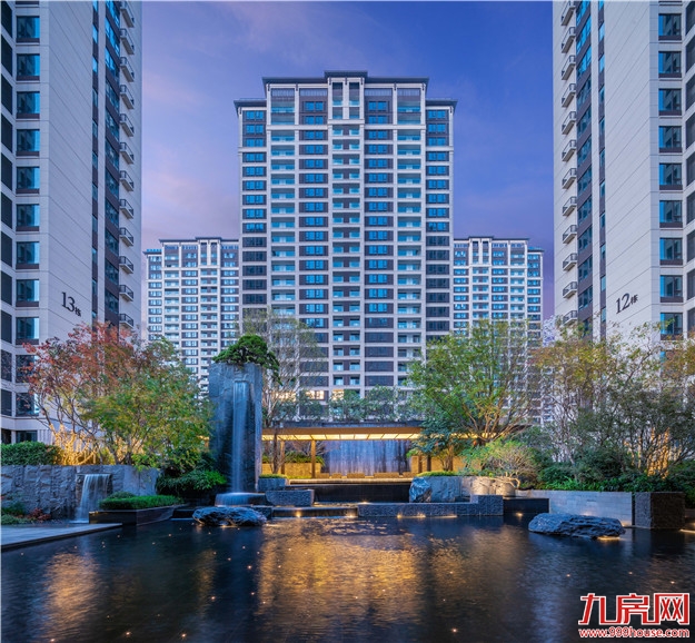 提前感受范本式交付力 龙湖兰园·天序探园获媒体点赞——九房网 提前感受范本式交付力 龙湖兰园·天序探园获媒体点赞——九房网