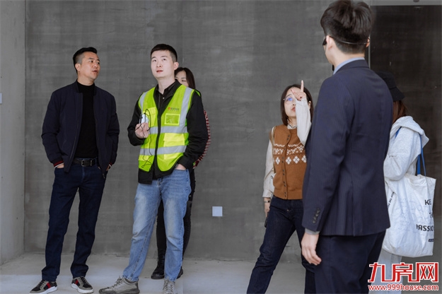 多家媒体走进联发·臻榕府,探访福州匠心标杆之作——九房网 多家媒体走进联发·臻榕府,探访福州匠心标杆之作——九房网