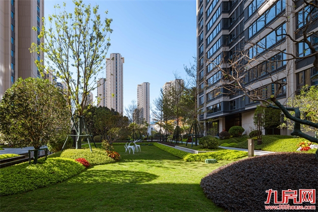 多家媒体走进联发·臻榕府,探访福州匠心标杆之作——九房网 多家媒体走进联发·臻榕府,探访福州匠心标杆之作——九房网